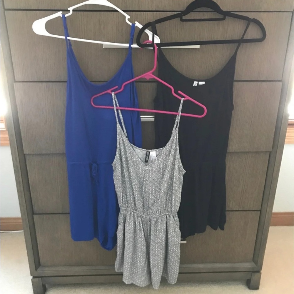 H&M Short rompers - size small